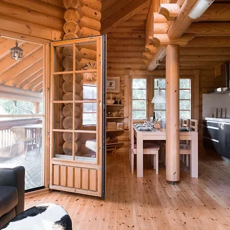 Villa Wooden Honka Bloke